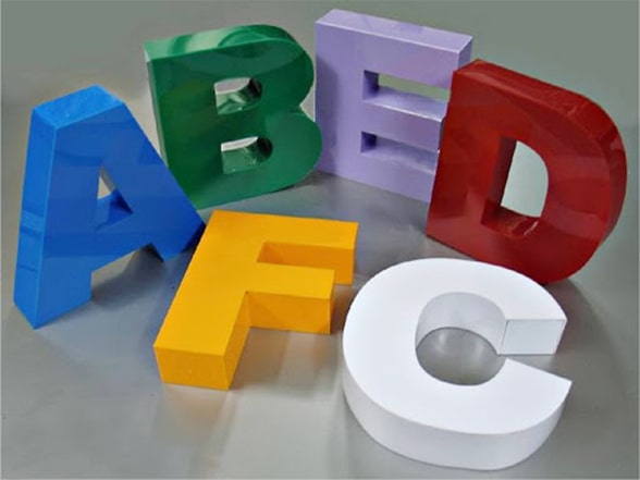 Quantum_Reklam_İsikli_pleksi_kutu_harf-min